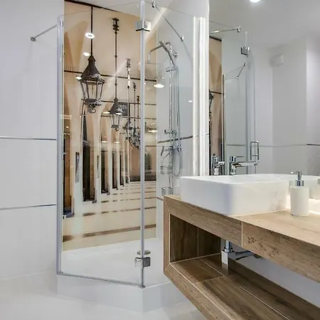 Cracow Wawrzynca By Renters Appartement *