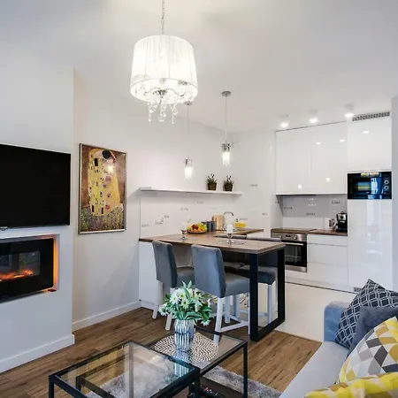 Cracow Wawrzynca By Renters Apartment