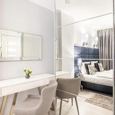 Cracow Wawrzynca By Renters 크라쿠프